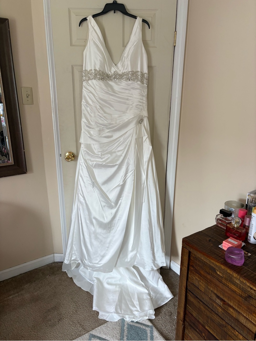Size 18, Never Worn, Sophia Tolli Wedding Dress - Picture 3 of 10
